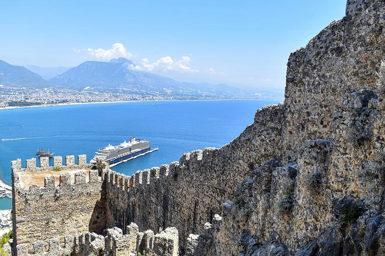 Alanya Castle: What to See and How to Get Up There