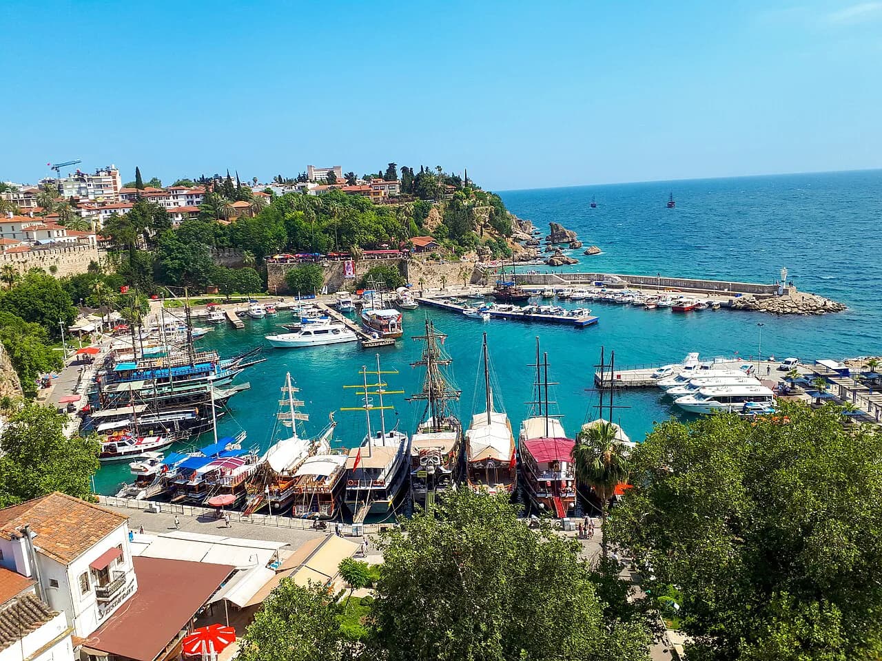 Antalya Marina: Kaleiçi Harbour Boats, Walks and Cafés