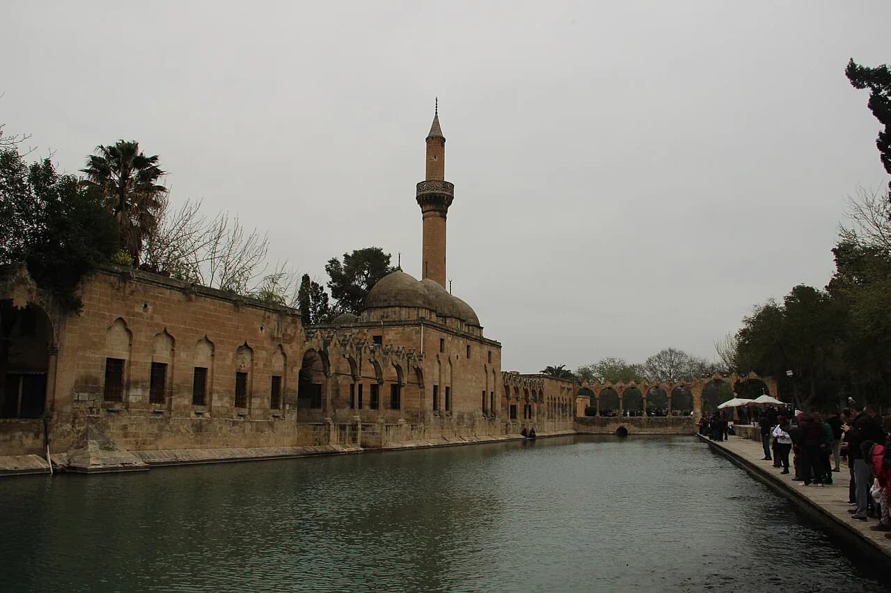Balıklıgöl, Şanlıurfa: the Pool of Abraham and What to See