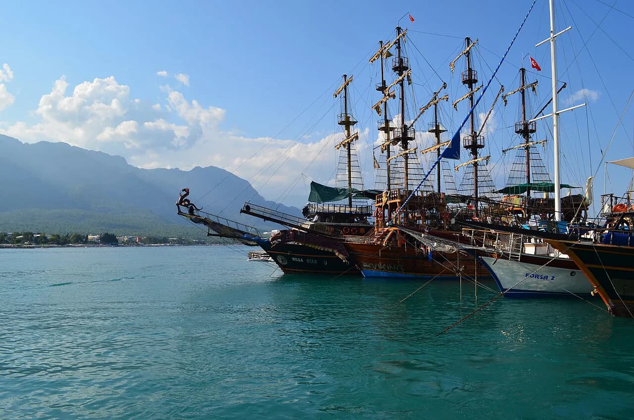 Kemer Market: Market Days, Stalls and How to Haggle