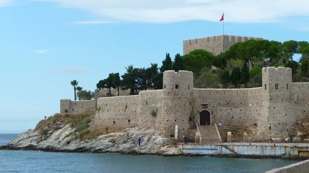 Kuşadası Castle: Pigeon Island Fortress Guide