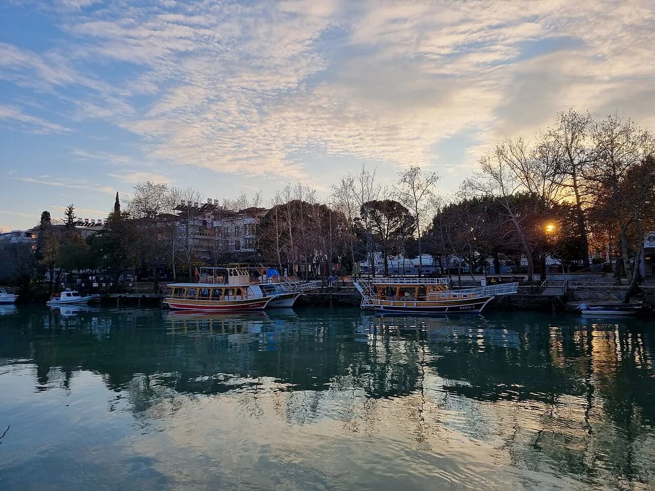 Manavgat Bazaar: Market Days, What's Sold and How to Haggle