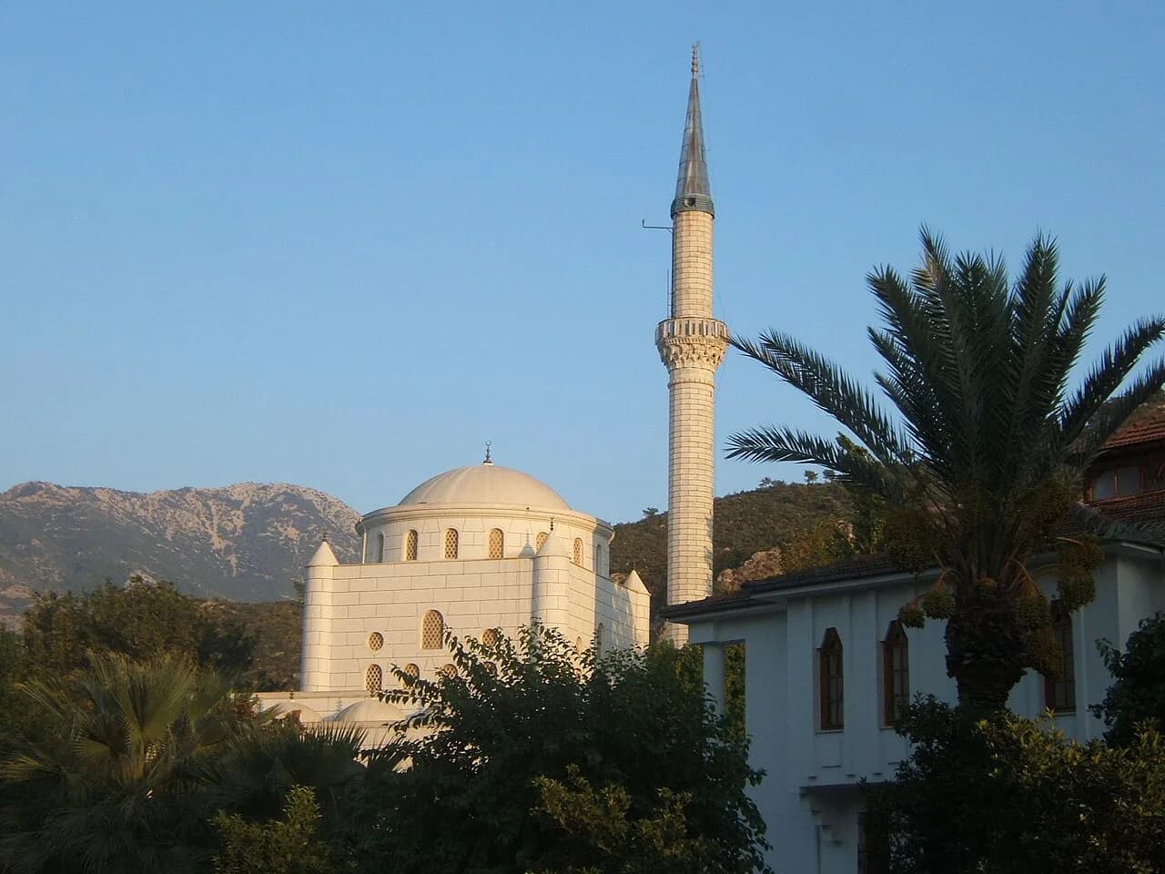Fethiye Mosques: What Visitors Can See and How to Visit