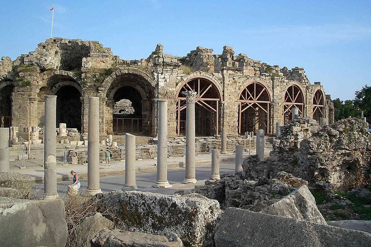 Side Amphitheatre Guide: Visit Side's Roman Theatre