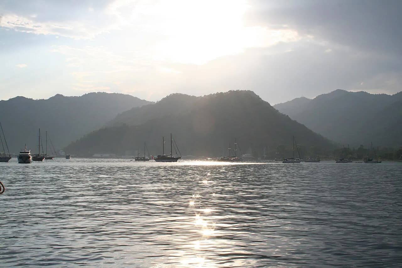 12 Island Boat Trip from Fethiye: What the Day Includes