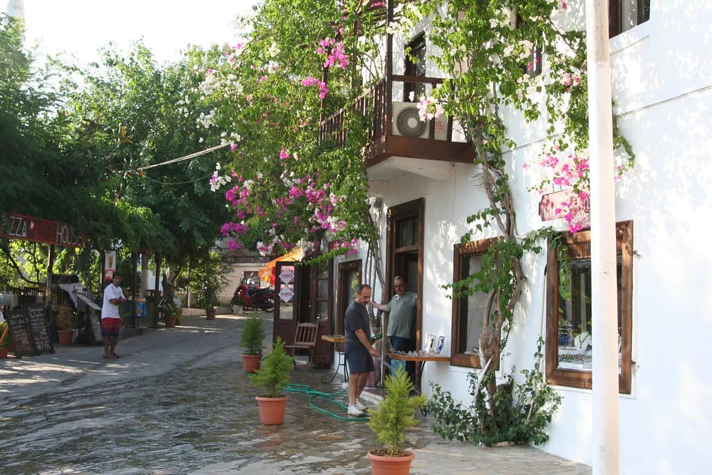 Mosques in Kalkan: What Visitors Should Know Before They Go