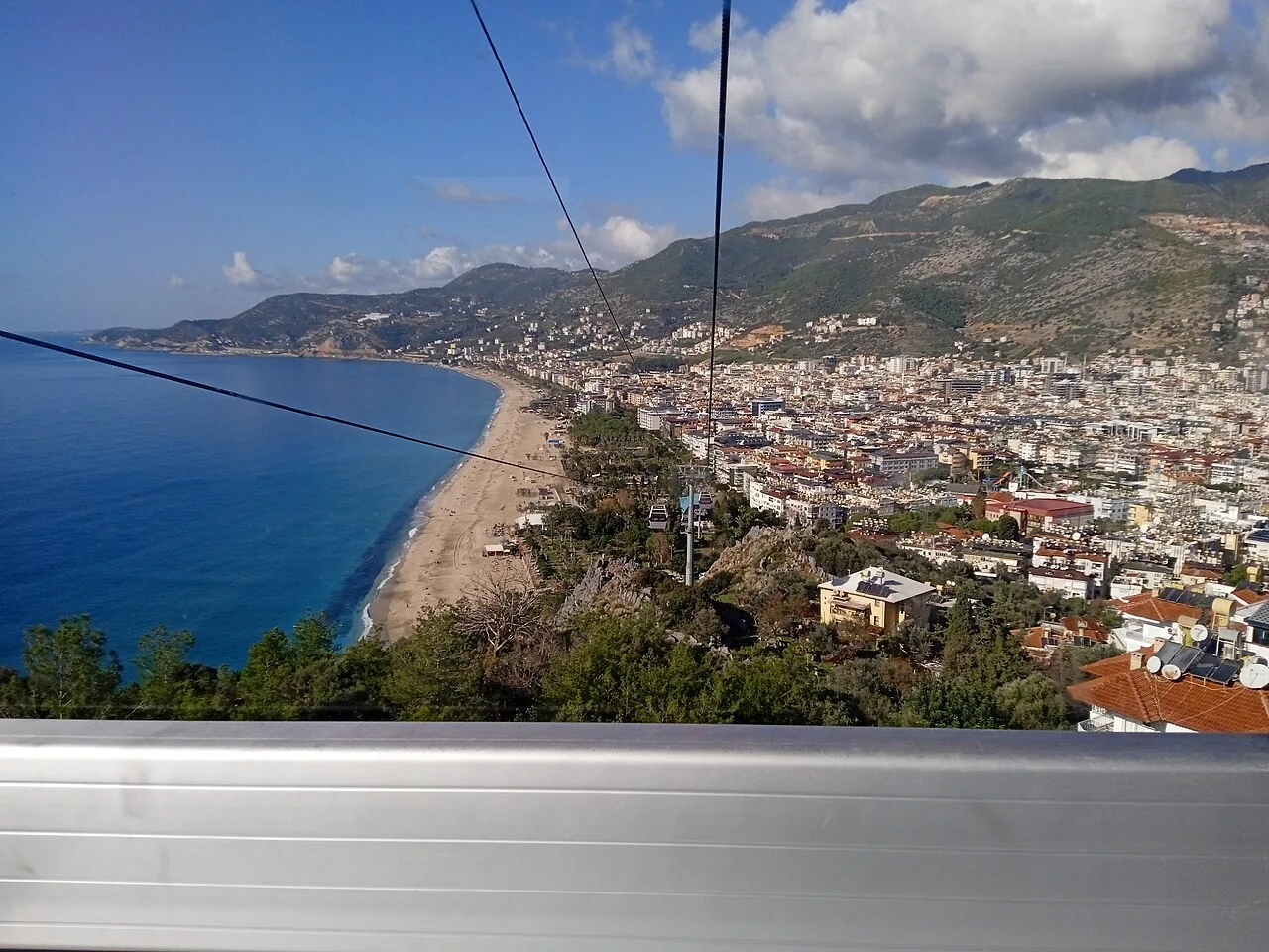 Cleopatra Beach and Alanya seen from the cable car.