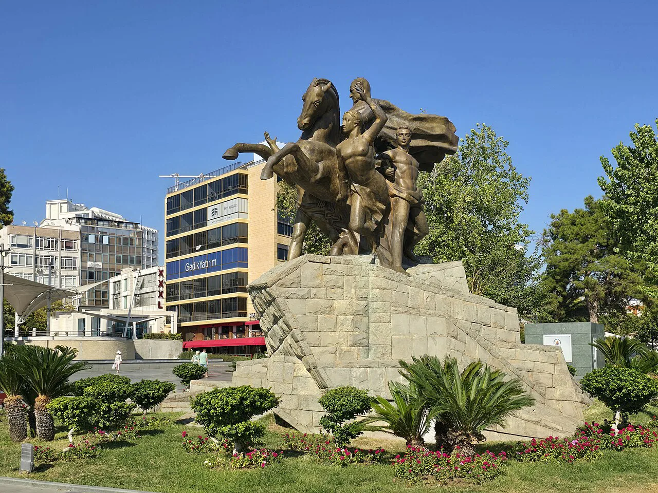 The National Ascension Monument on Cumhuriyet Meydanı in Antalya.