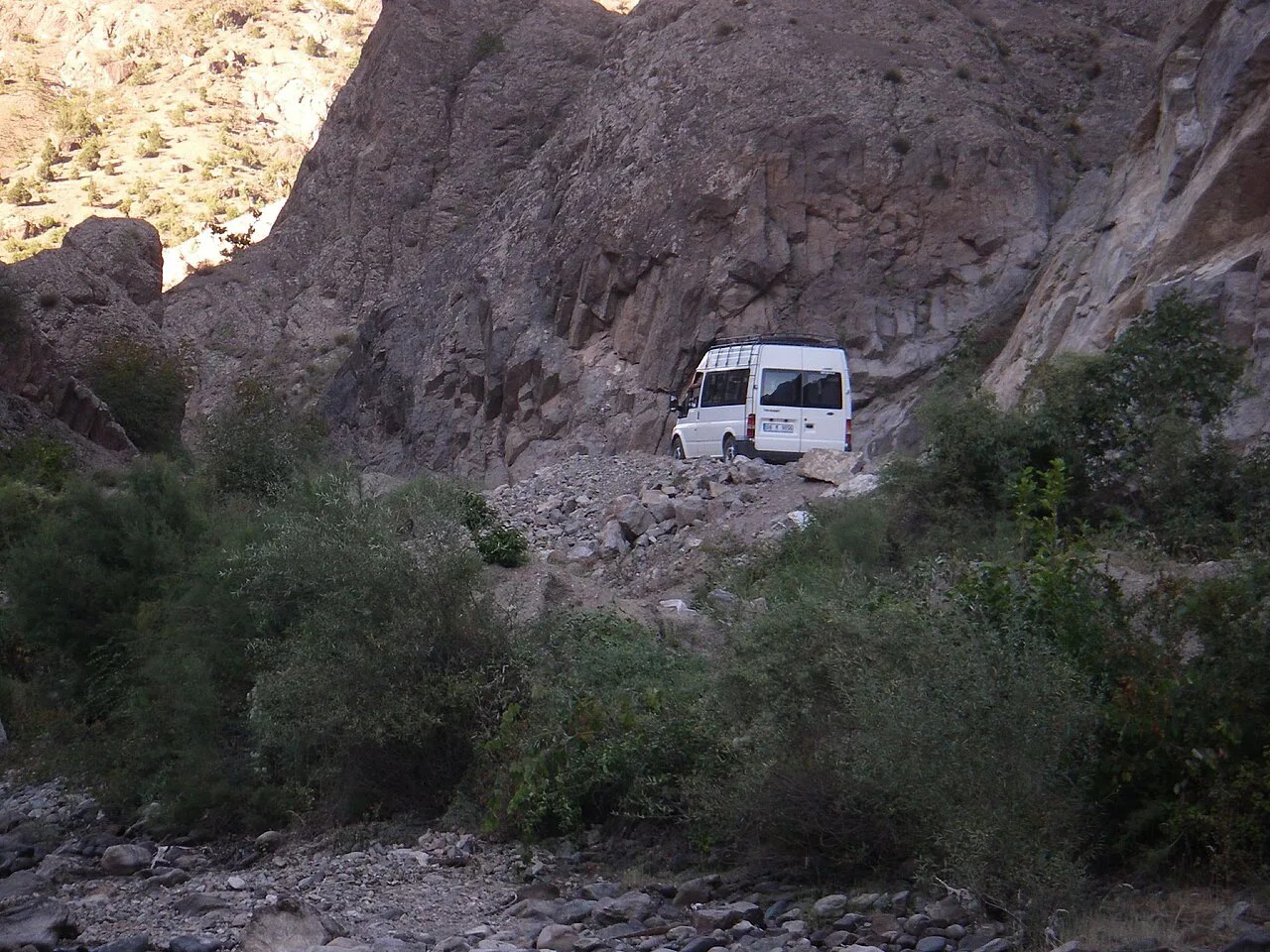 A dolmuş on the mountain road from Yusufeli to Barhal.