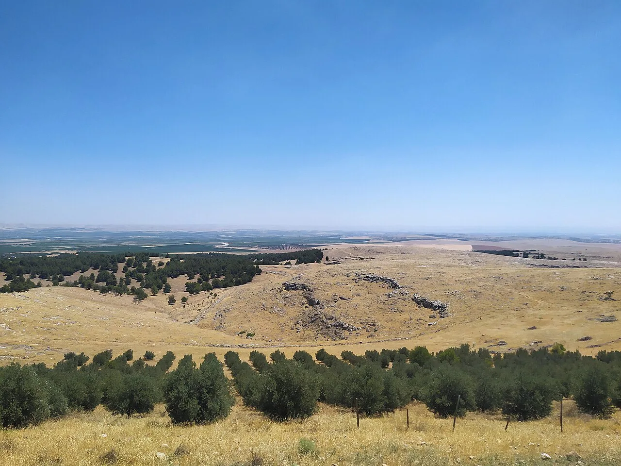 The landscape surrounding Göbekli Tepe.
