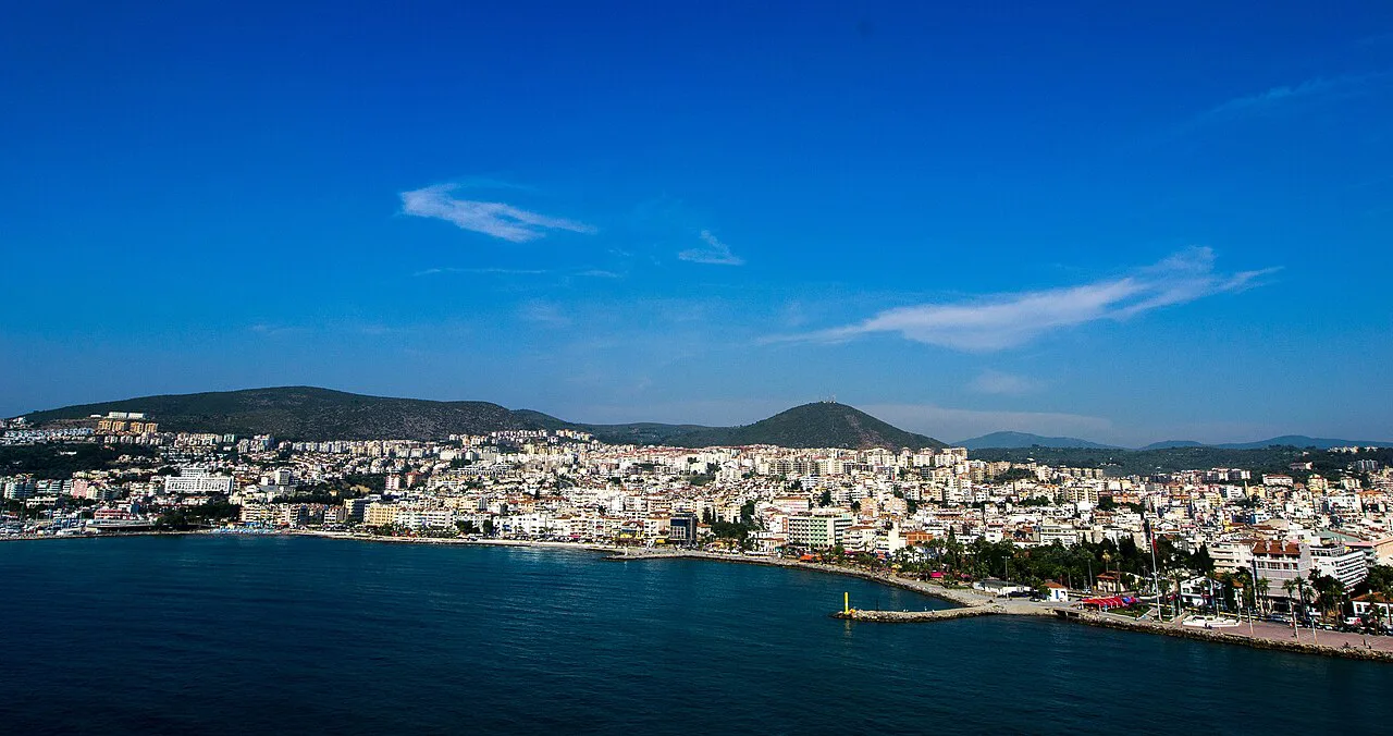 Kuşadası town centre and bay seen from an overlook.