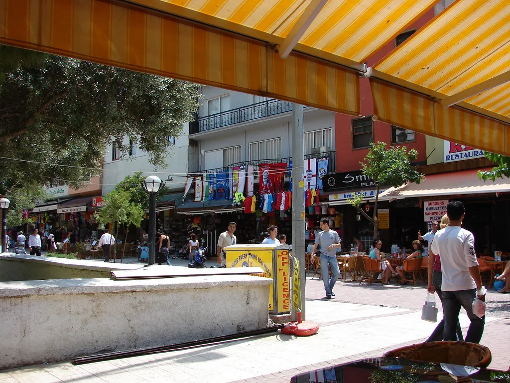 Shops and cafés along a pedestrian street in Kuşadası.