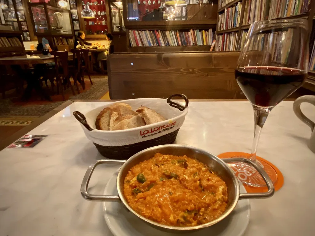 Menemen served in a pan at a café in Kaleiçi, Antalya.