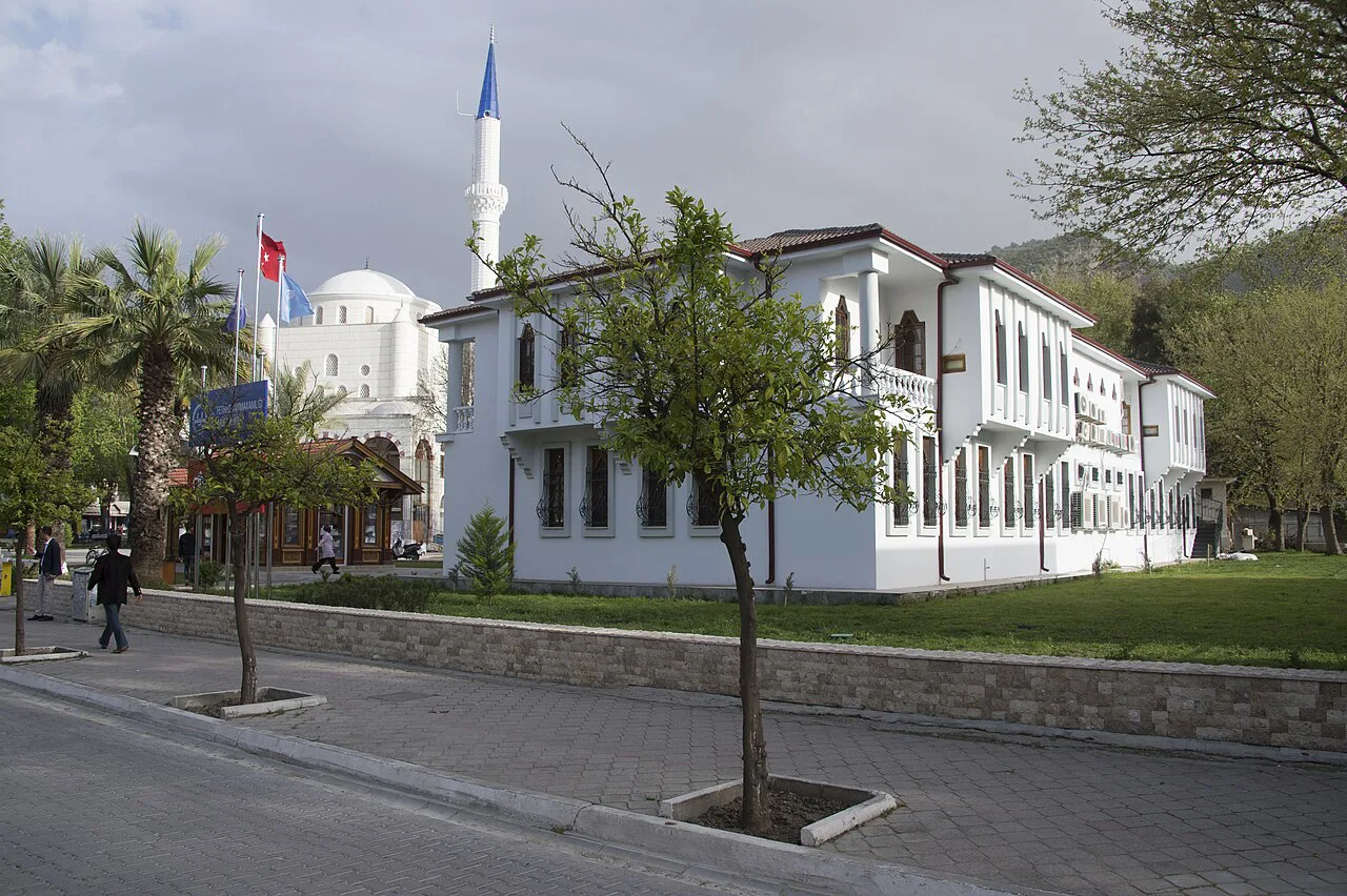 Fethiye Governorate building with the Yeni Hamidiye Mosque behind it.