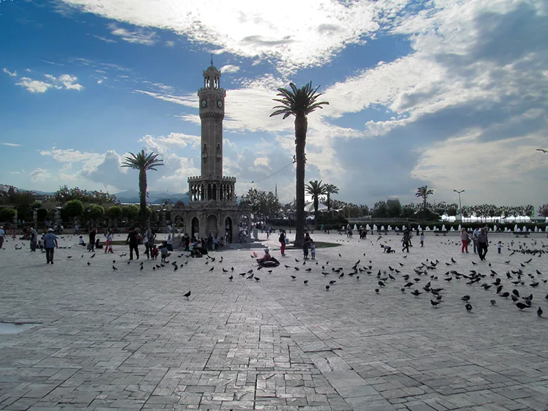Konak Square in İzmir with its clock tower.