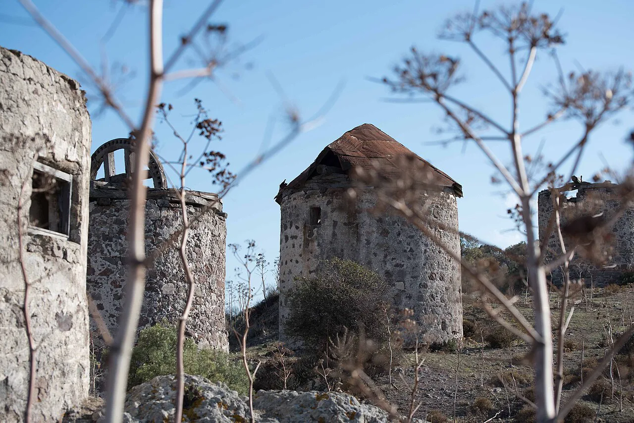 Old windmills at Bağla near Ortakent, Bodrum.