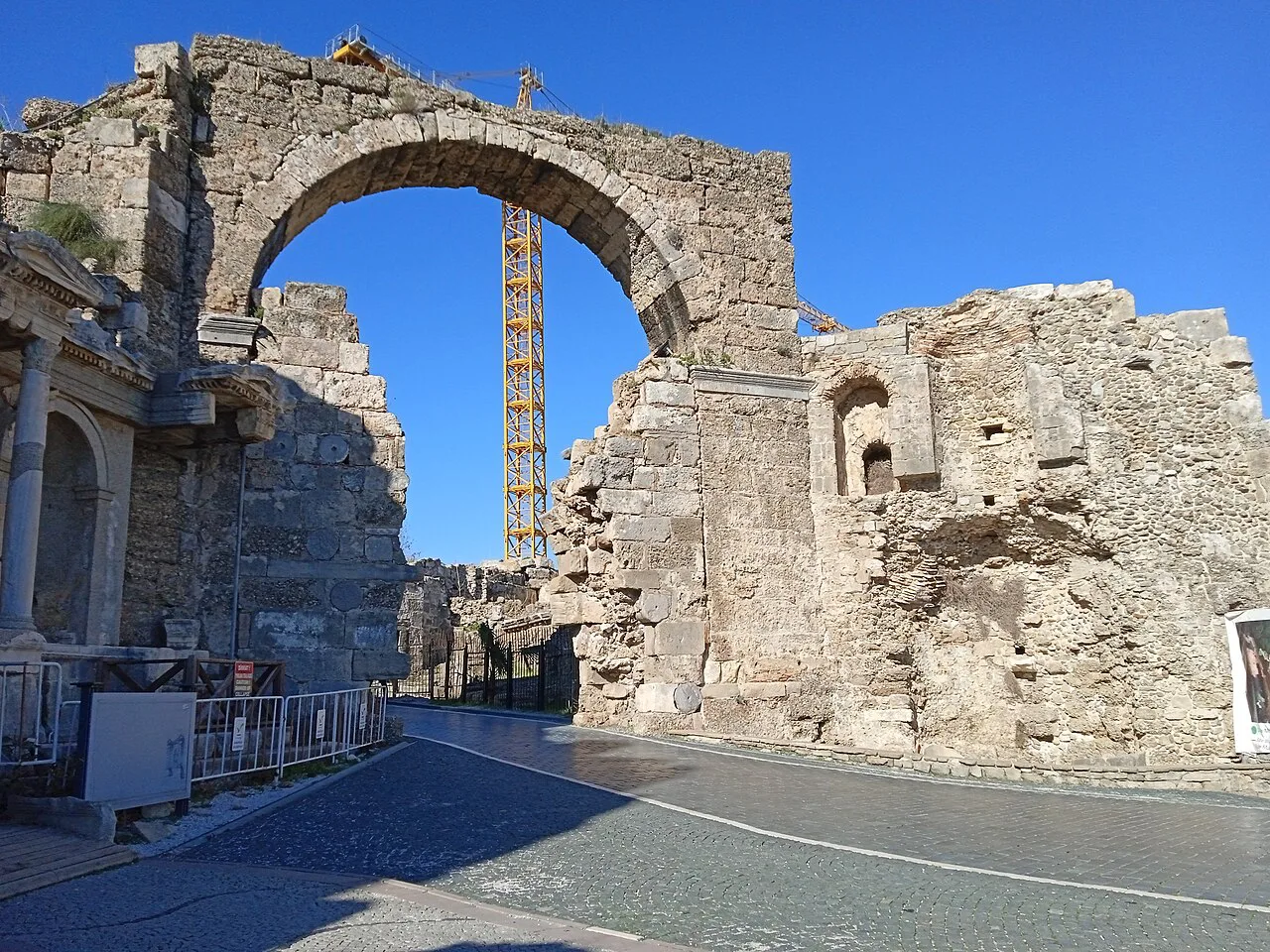 The Vespasian Gate at the entrance to ancient Side.