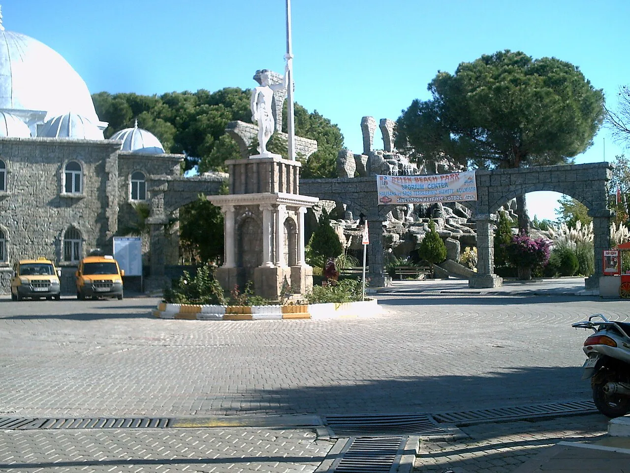 A monument in the centre of Belek.
