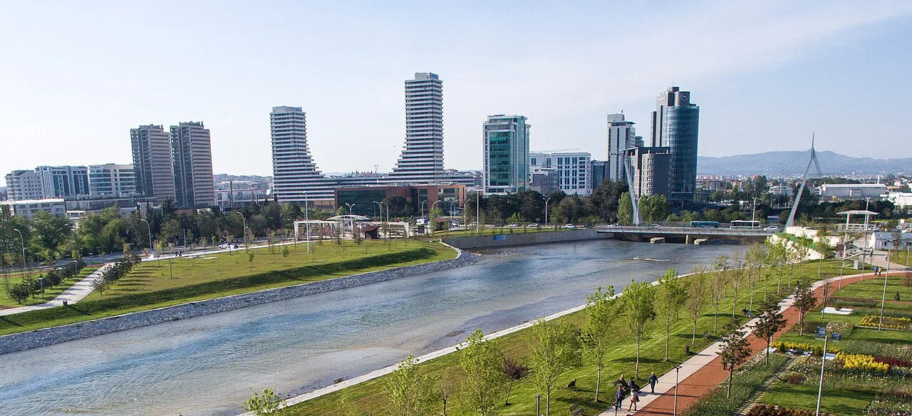 Hüdavendigar Park along the Nilüfer River in Bursa.