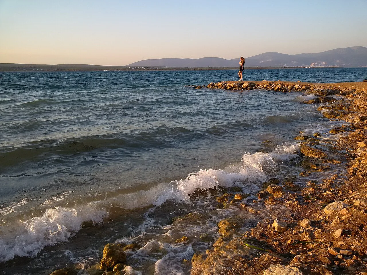 The rocky shoreline at Altınkum, Didim.