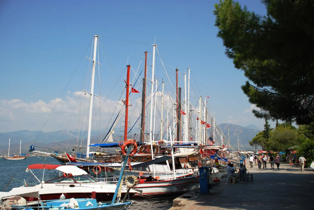 Gulets moored along the harbour promenade in Fethiye.