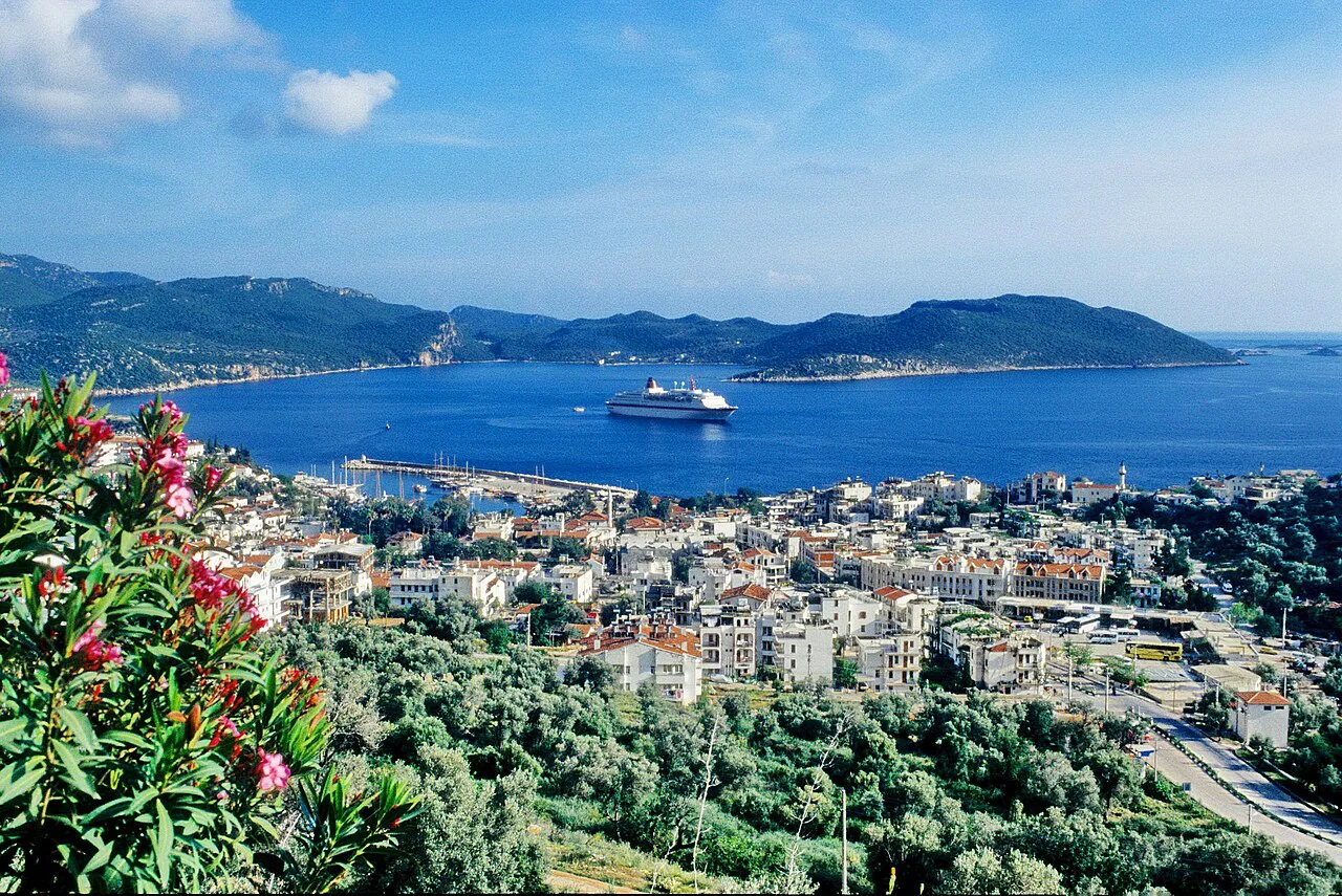 Kaş bay with the İnceburun peninsula beyond.